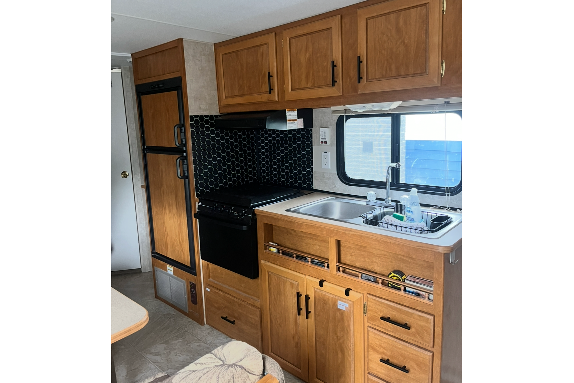 Britt and Brett’s Fleetwood Mallard Travel Trailer