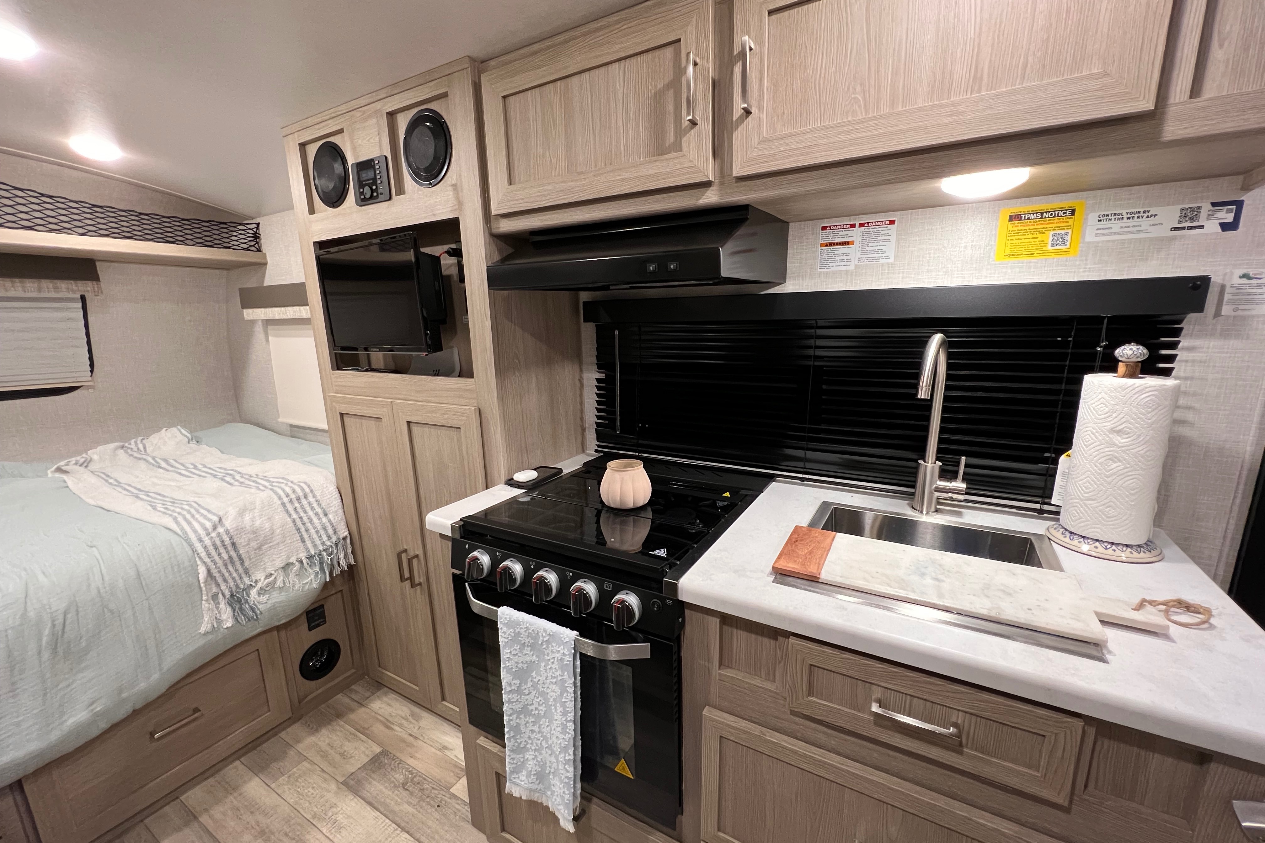 Sean's Forest River Flagstaff epro 19fbs Travel Trailer