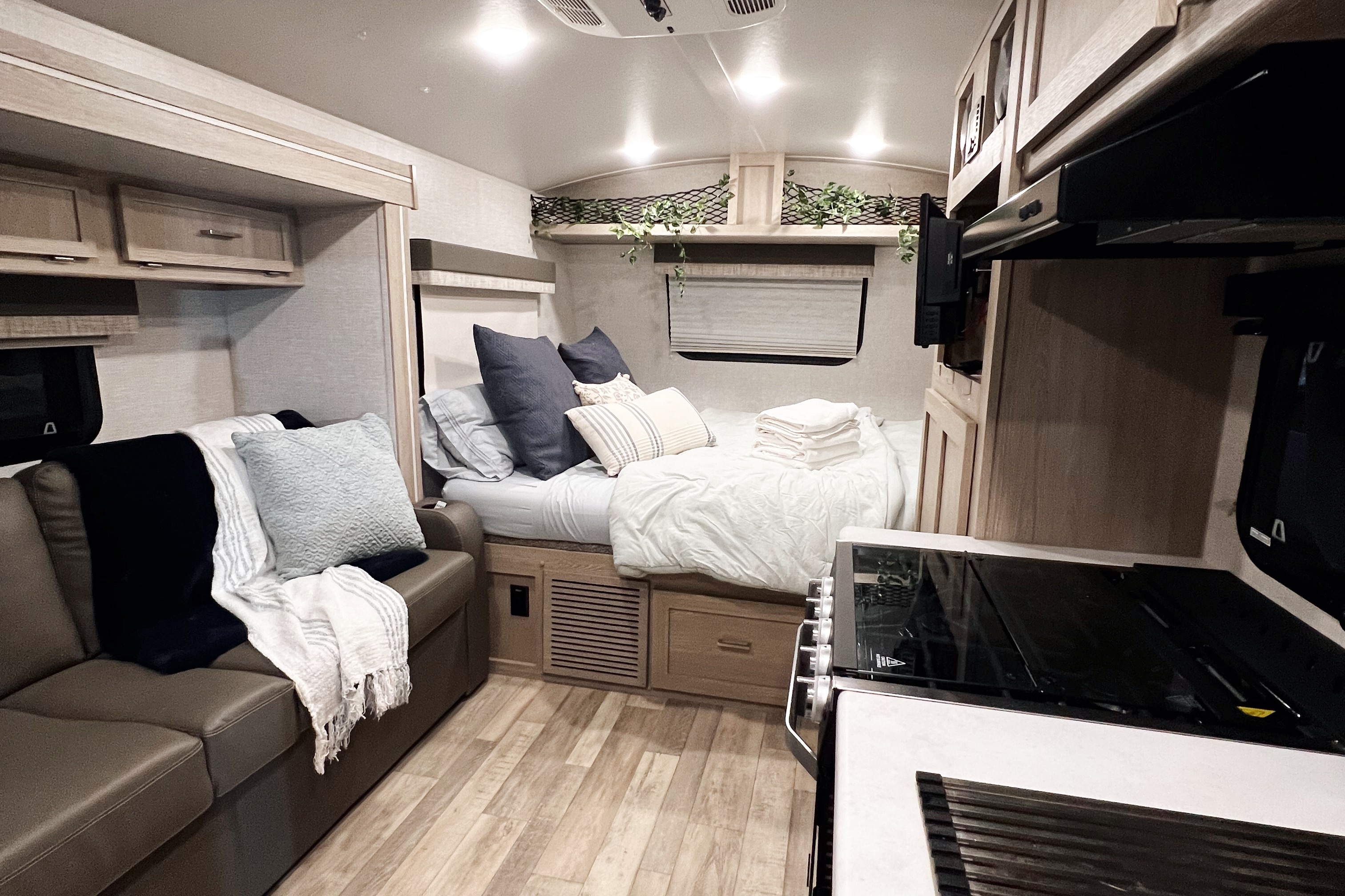 Sean's Forest River Flagstaff epro 19fbs Travel Trailer