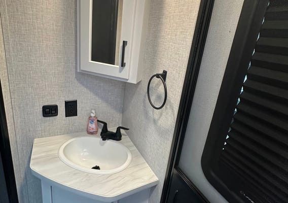 2024 Jayco Jay Feather 27BHB