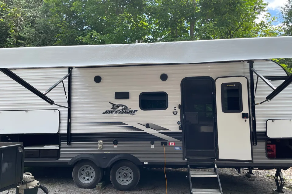 Janet's Jayco Jay Flight SLX Travel Trailer