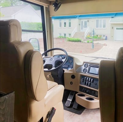 Forest River Legacy SR300, 340BH Classe A