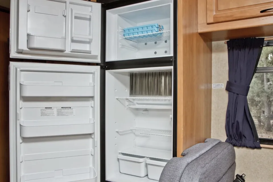 Tim's Motor Home Majestic 23 with wifi Class C