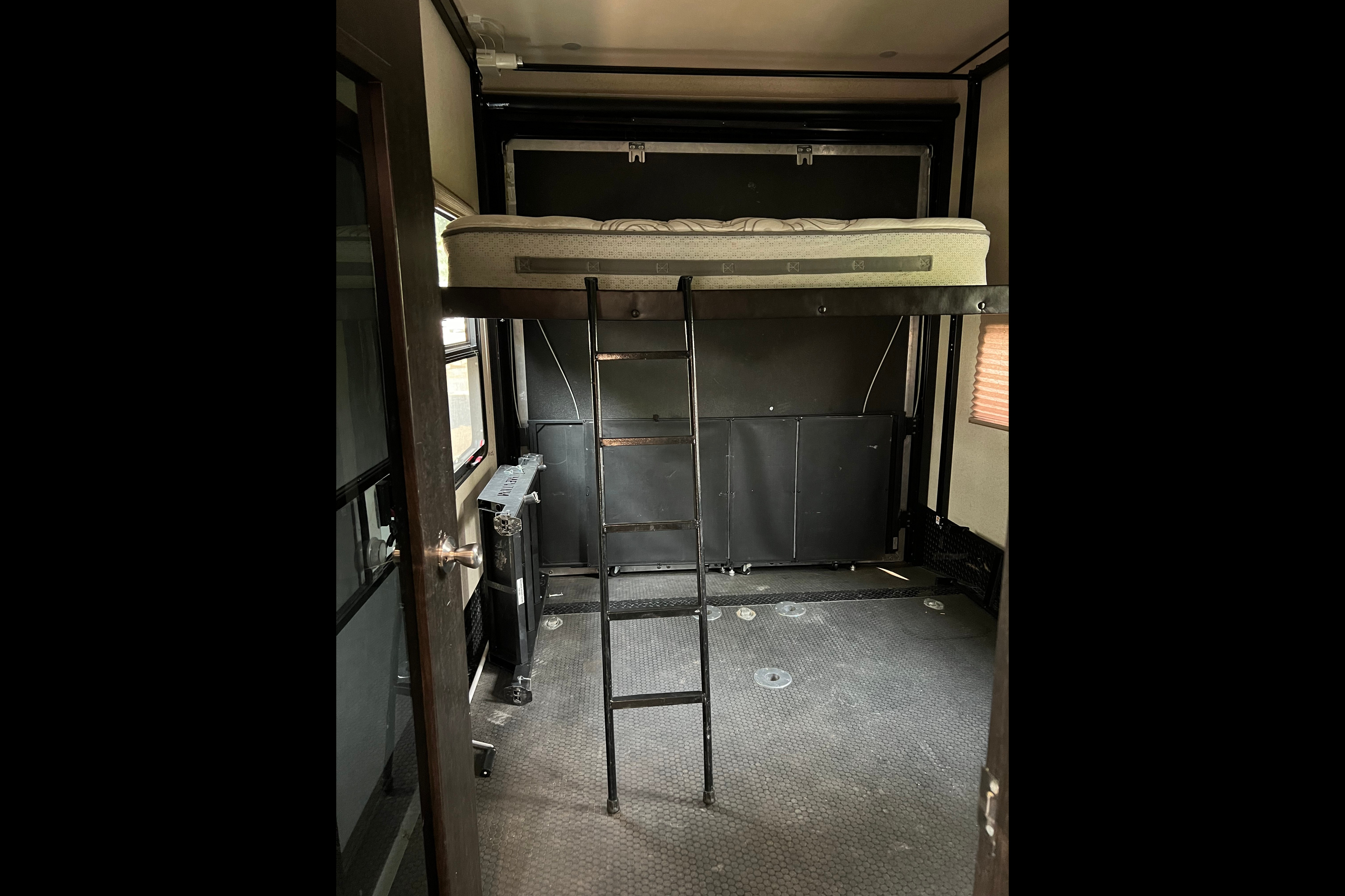 Derek's Grand Design Momentum 350M Toy Hauler