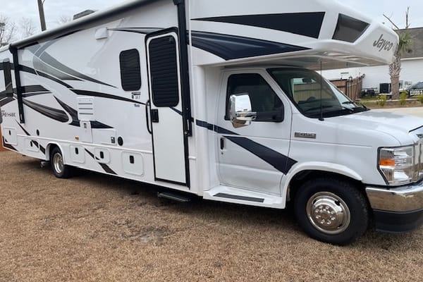 Ustacyia's Class C Jayco Greyhawk
