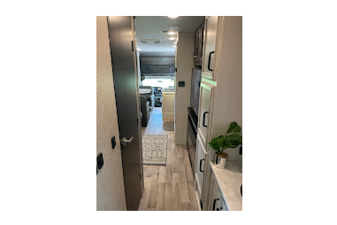Ustacyia's Class C Jayco Greyhawk