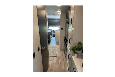Ustacyia's Class C Jayco Greyhawk