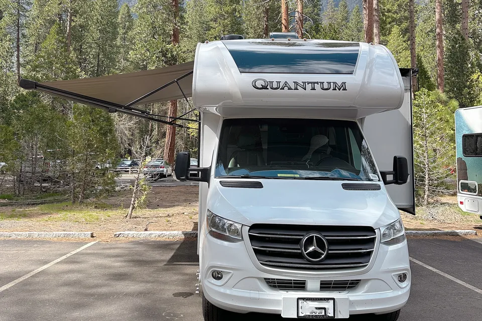 2023 Thor Mercedes Benz Quantum Motorhome Class C
