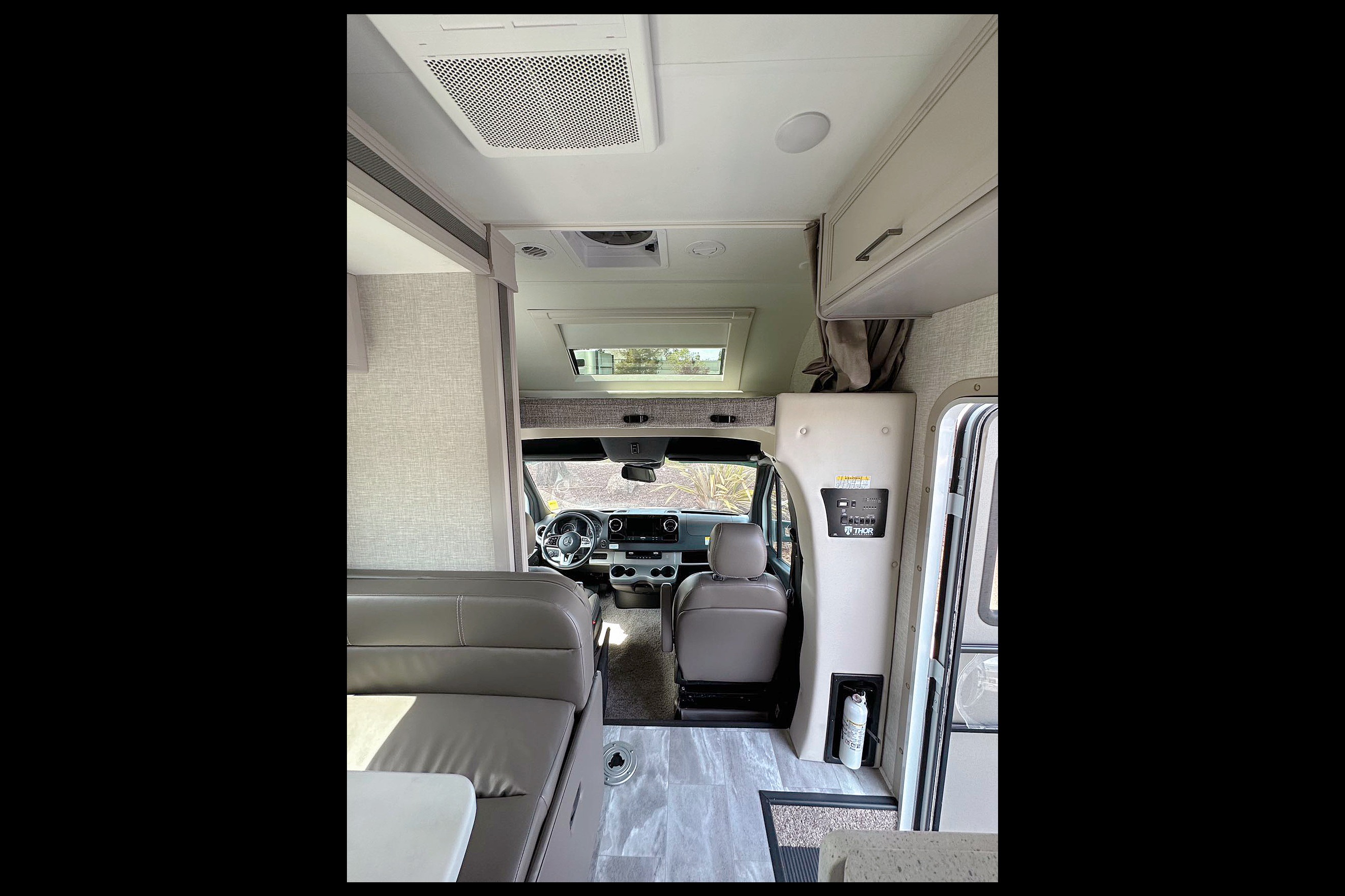 2023 Thor Mercedes Benz Quantum Motorhome Class C