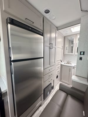 2023 Thor Mercedes Benz Quantum Motorhome Class C