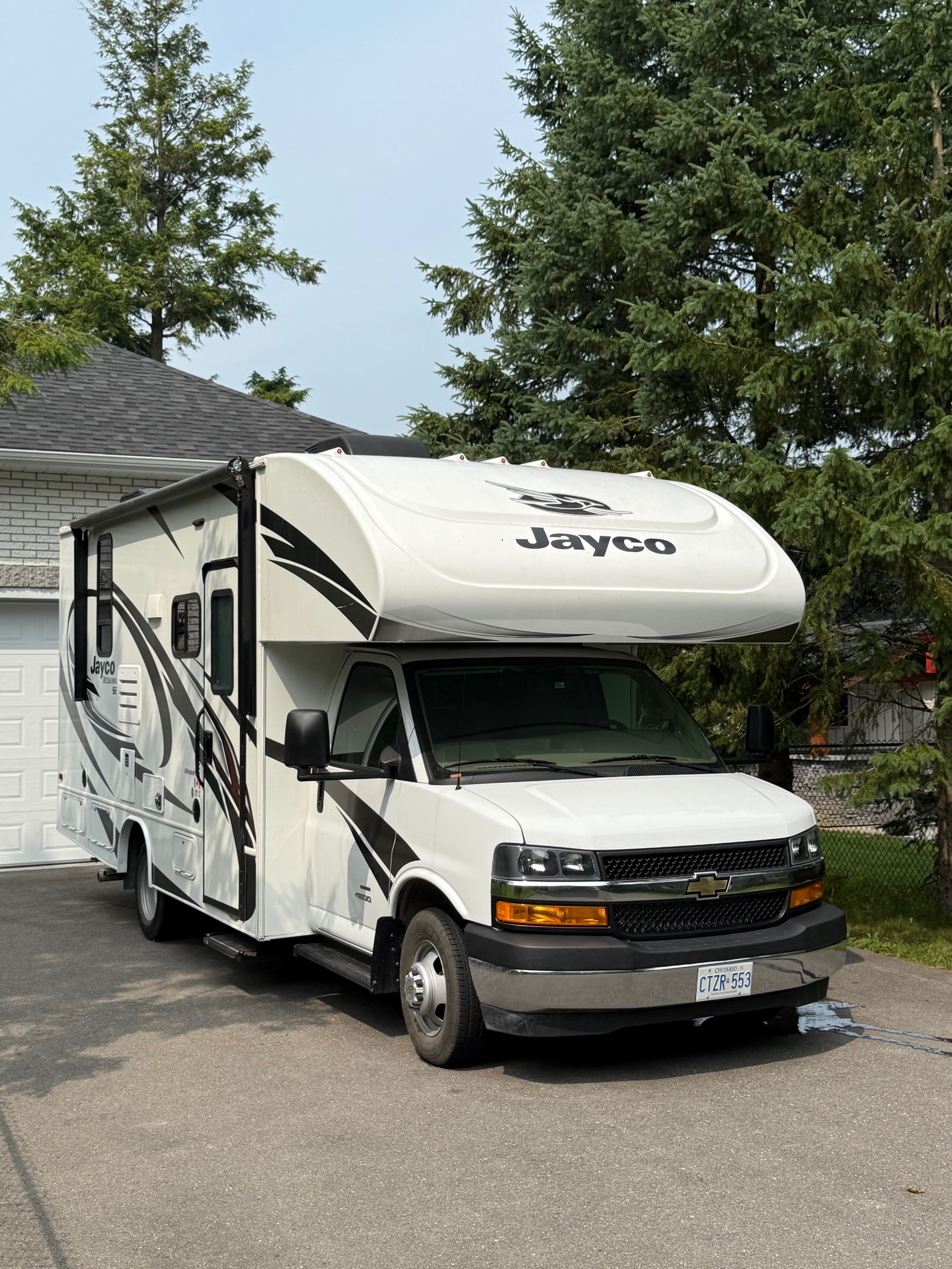 Roxanne's Jayco RedHawks 22c Class C