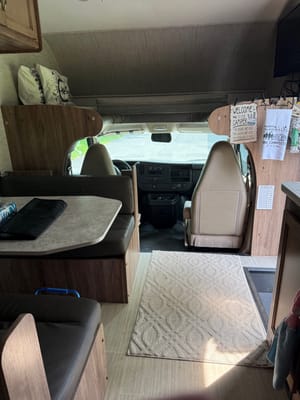 Roxanne's Jayco RedHawks 22c Class C