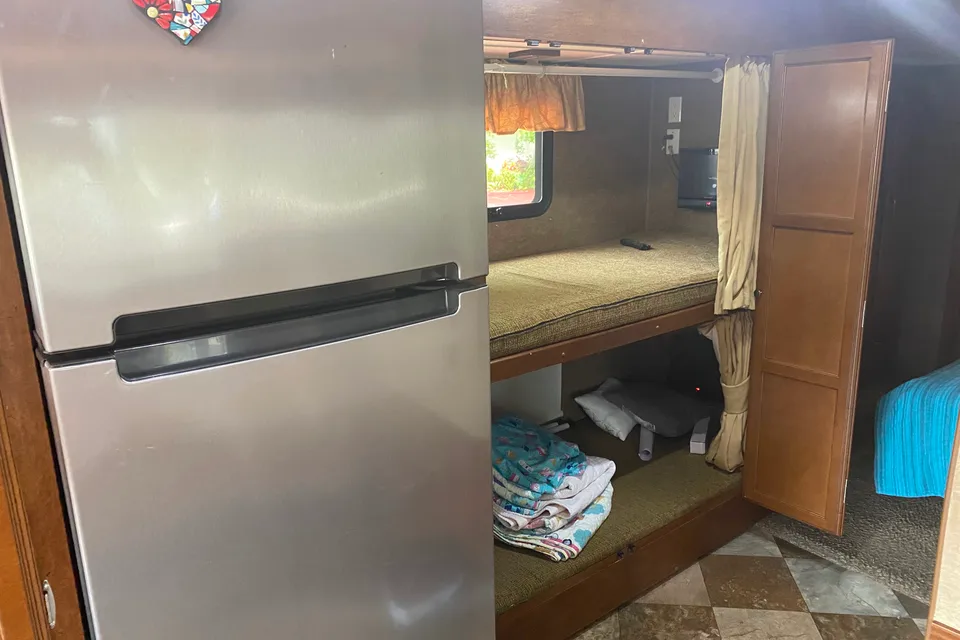Gary's Coachmen Mirada 35BH Class A