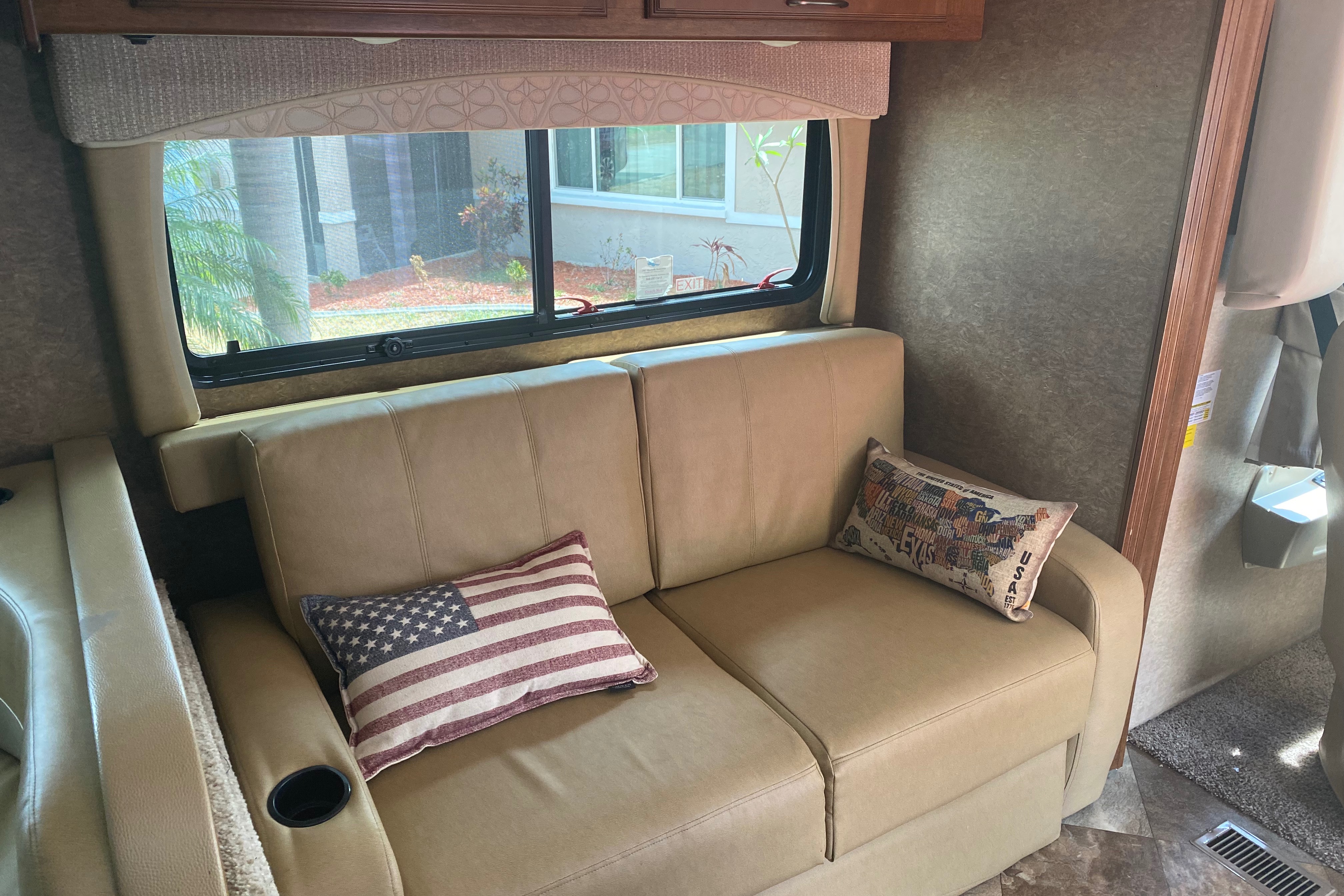 Gary's Coachmen Mirada 35BH Class A