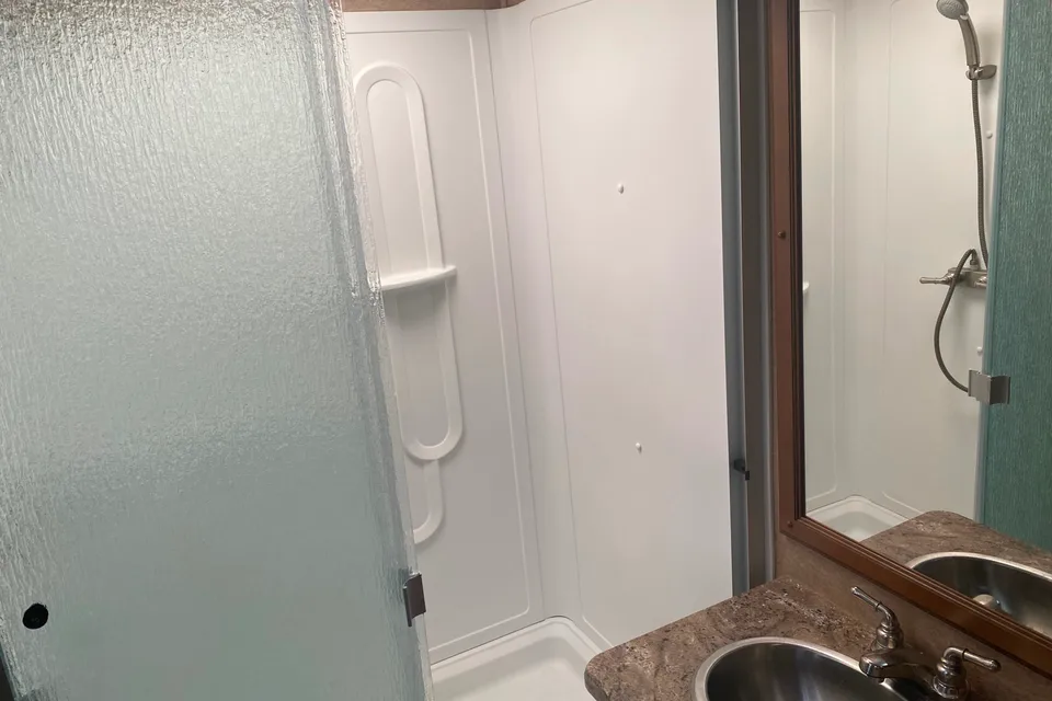 Gary's Coachmen Mirada 35BH Class A