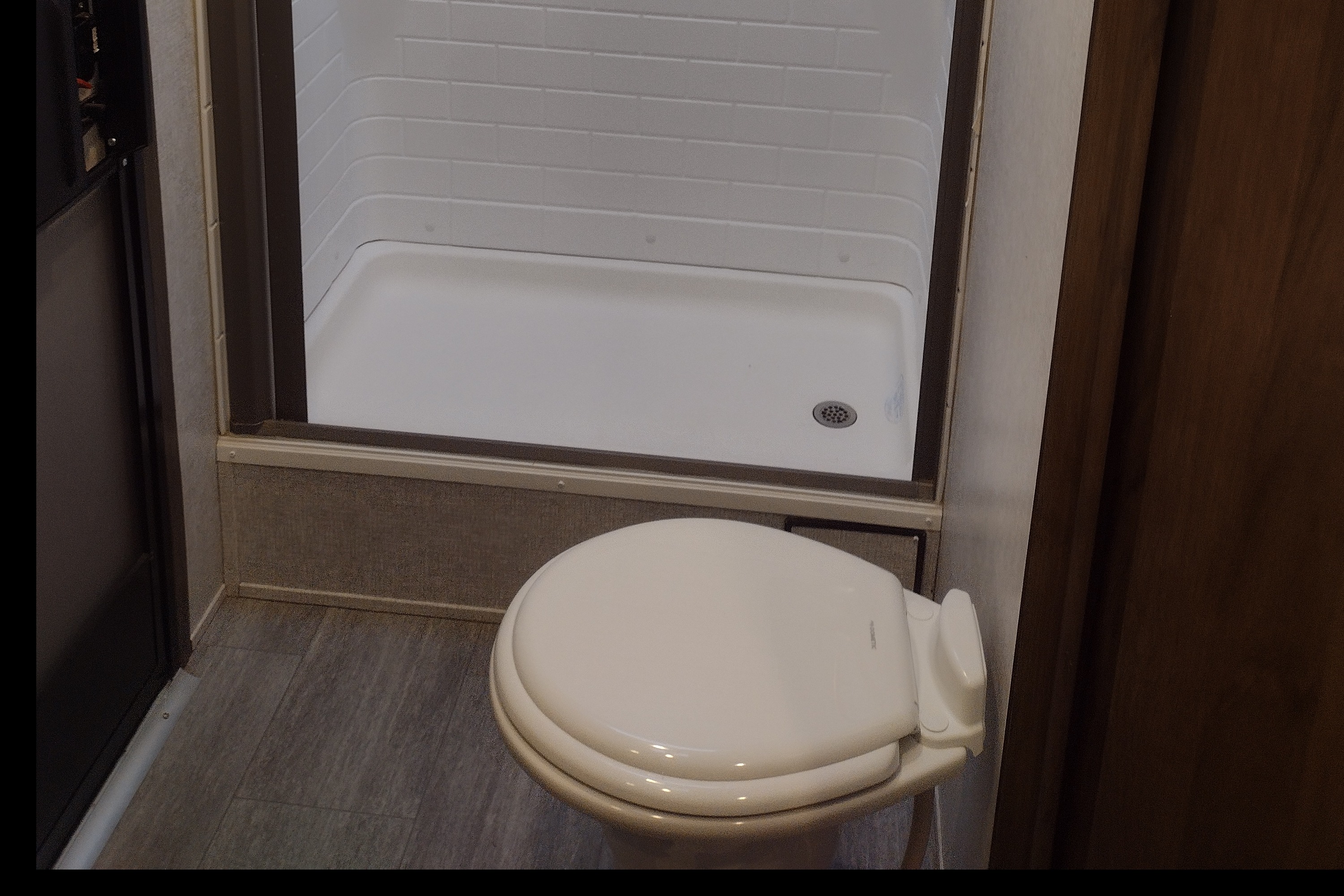 Silver Lake 1 w/Bunks: Delivery Available ($85):No Prep Fee: Equipped