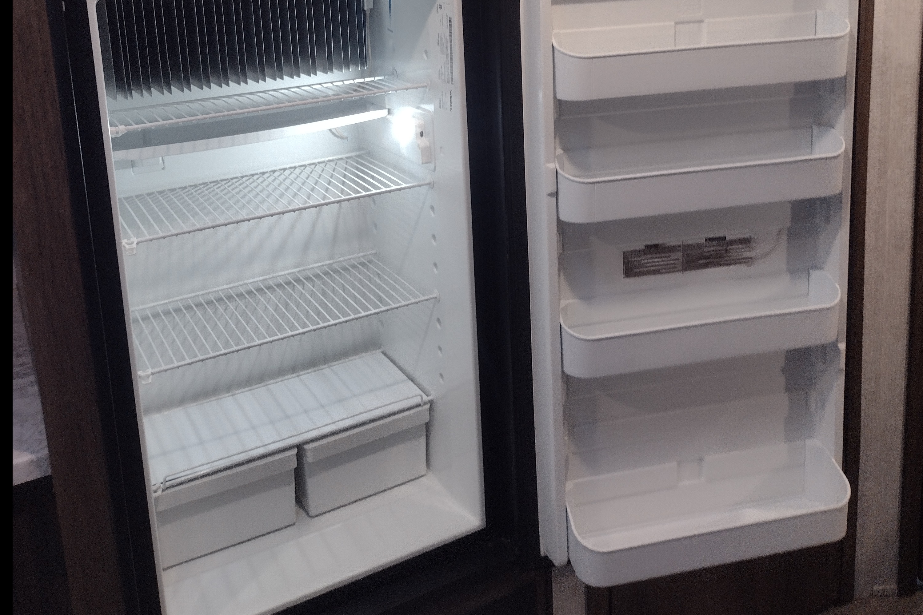 Silver Lake 1 w/Bunks: Delivery Available ($85):No Prep Fee: Equipped