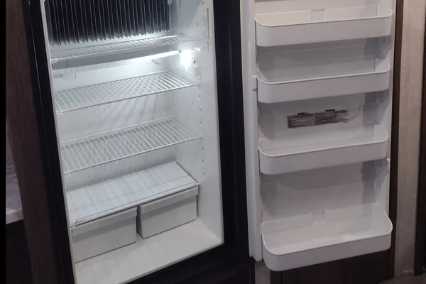 Silver Lake 1 w/Bunks: Delivery Available ($85):No Prep Fee: Equipped