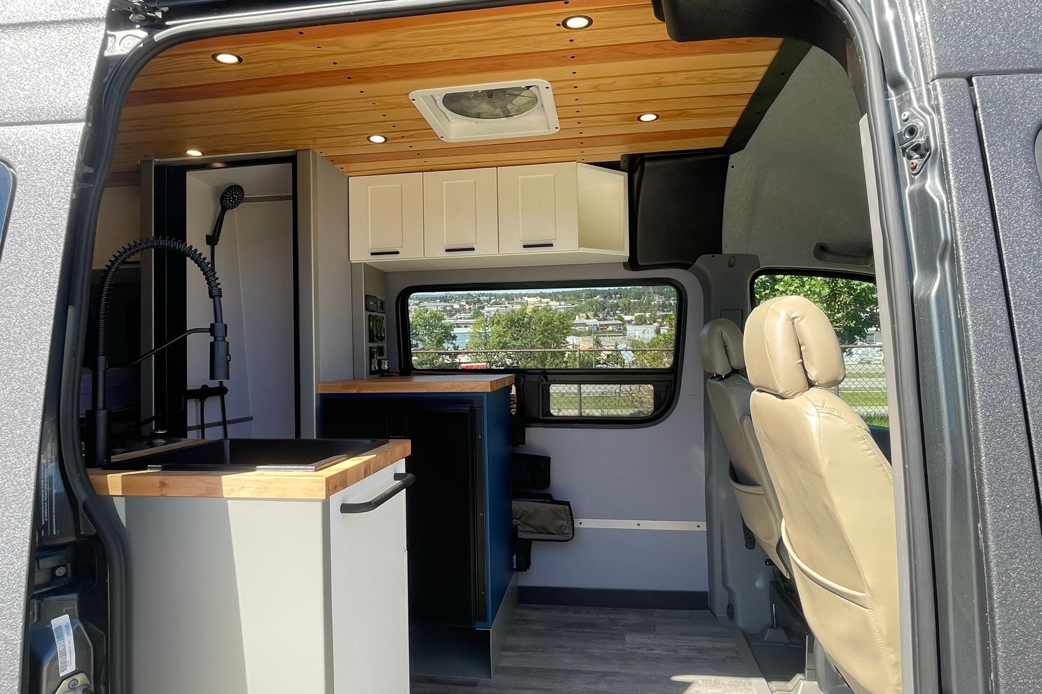 Ben's - Luxury Adventure Van
