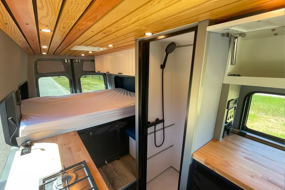 Ben's - Luxury Adventure Van