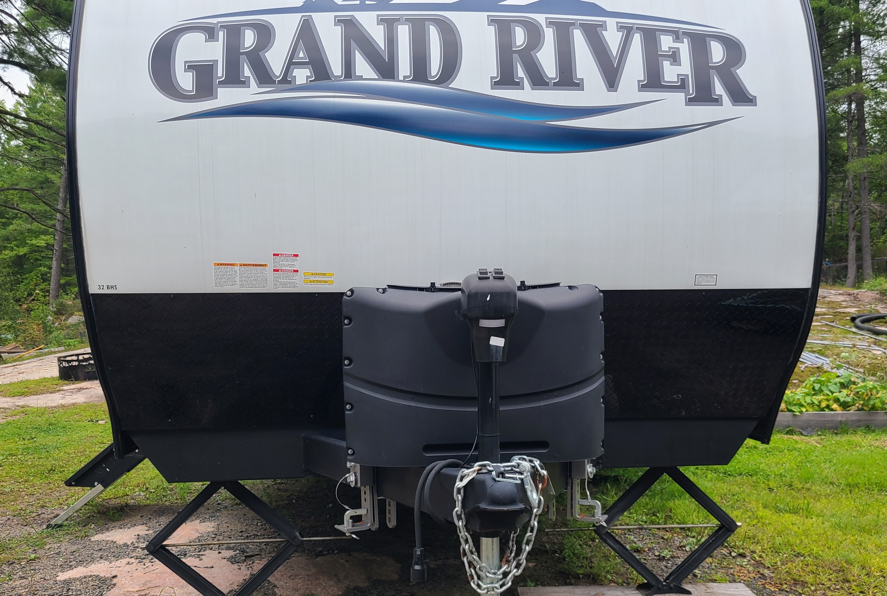  Grand River 32BH Travel Trailer with bunk room 