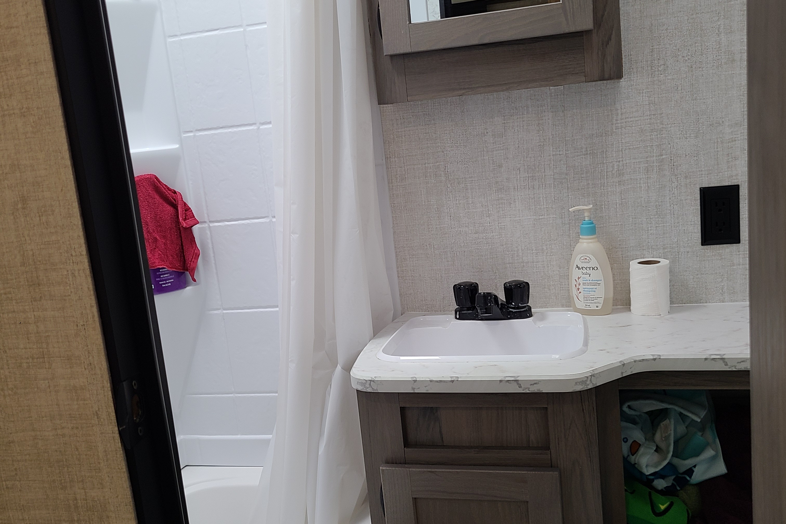  Grand River 32BH Travel Trailer with bunk room 