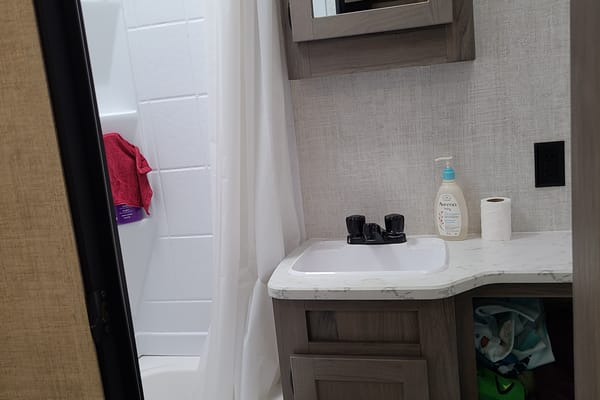 Grand River 32BH Travel Trailer with bunk room