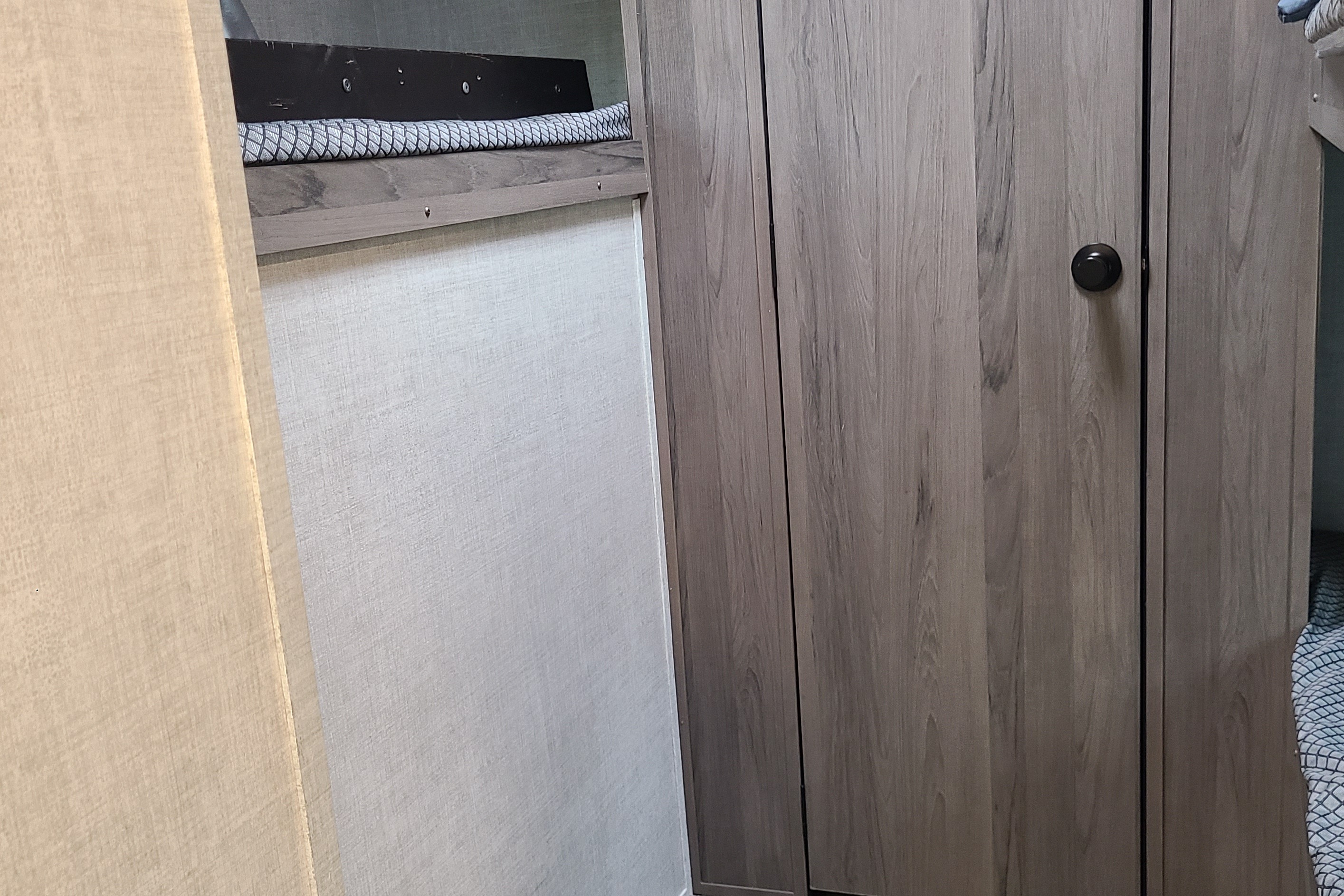  Grand River 32BH Travel Trailer with bunk room 