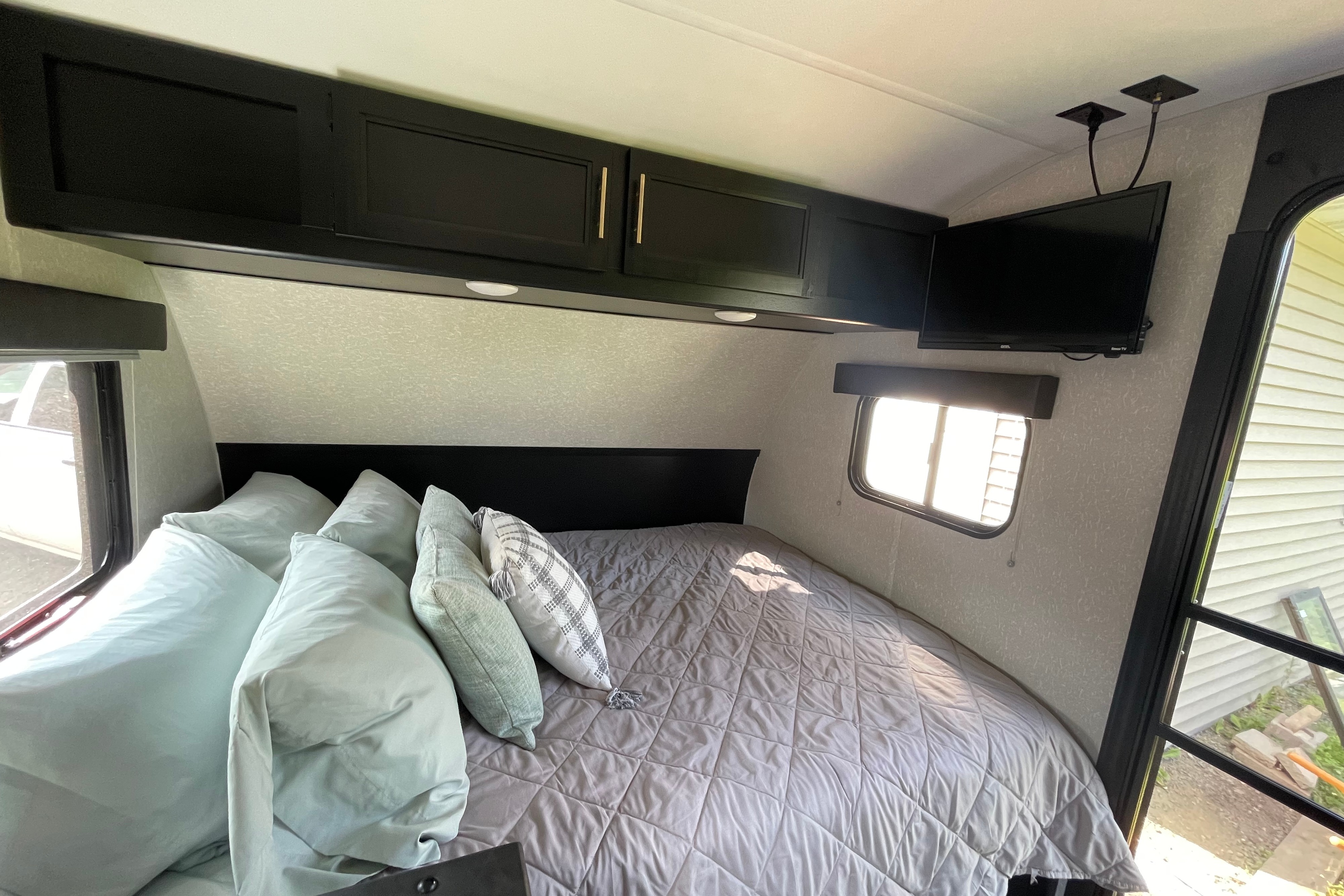 2022 Forest River Cherokee Wolf Pup 16BHS Travel Trailer