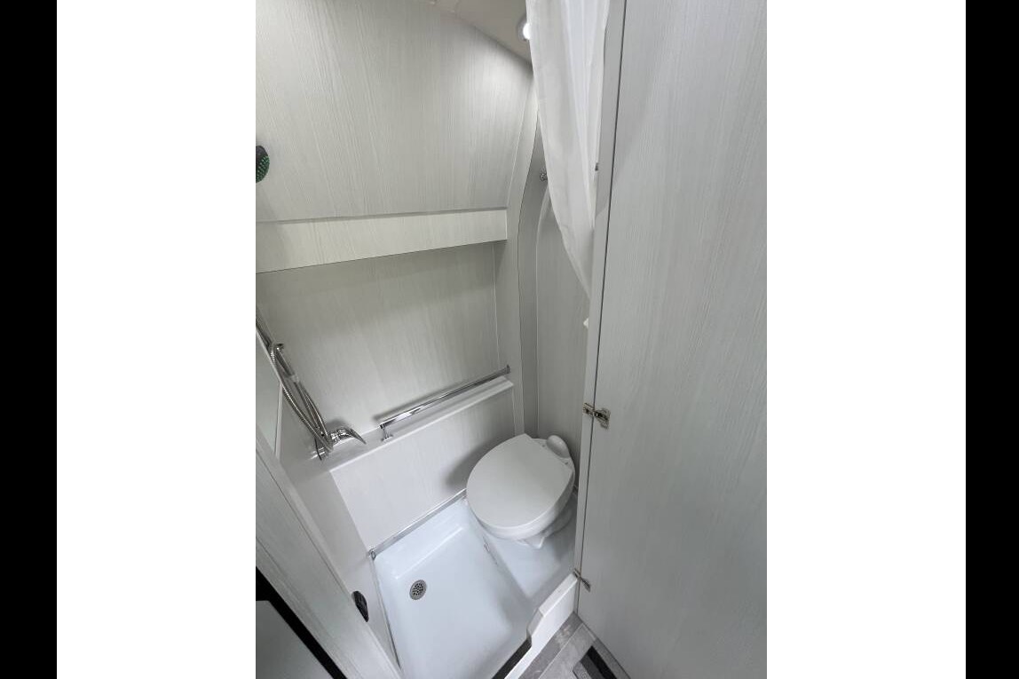 2023 Pleasure-Way Ontour 2.0 with Queen Bed
