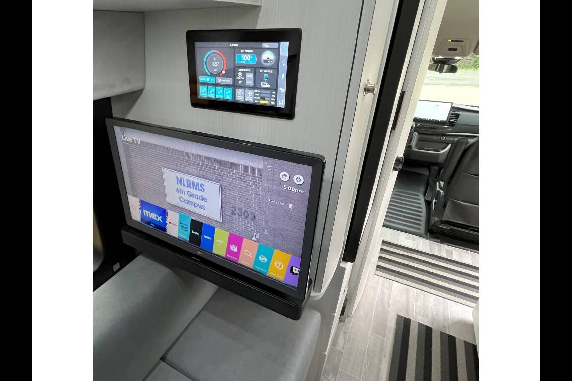 2023 Pleasure-Way Ontour 2.0 with Queen Bed