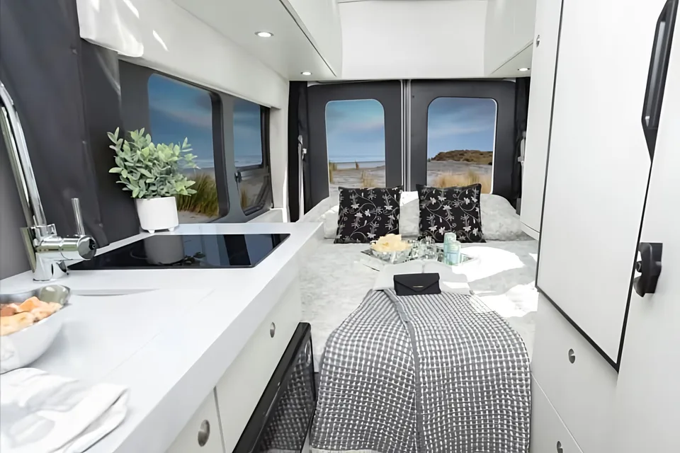 2023 Pleasure-Way Ontour 2.0 with Queen Bed