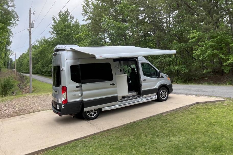 2023 Pleasure-Way Ontour 2.0 with Queen Bed