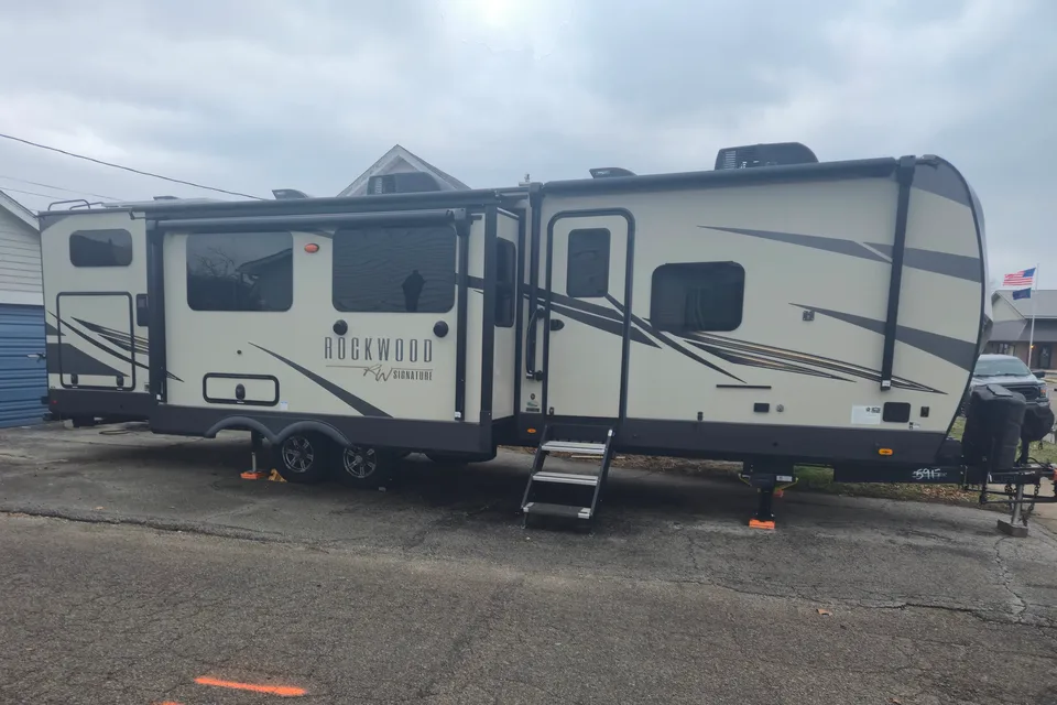 Forest River 8336bh Travel Trailer