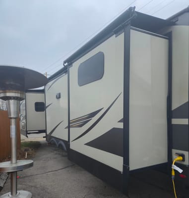 Forest River 8336bh Travel Trailer