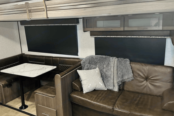 "Koda" ***Delivery Only*** 2021 Dutchmen Kodiak 283BHSL Travel Trailer