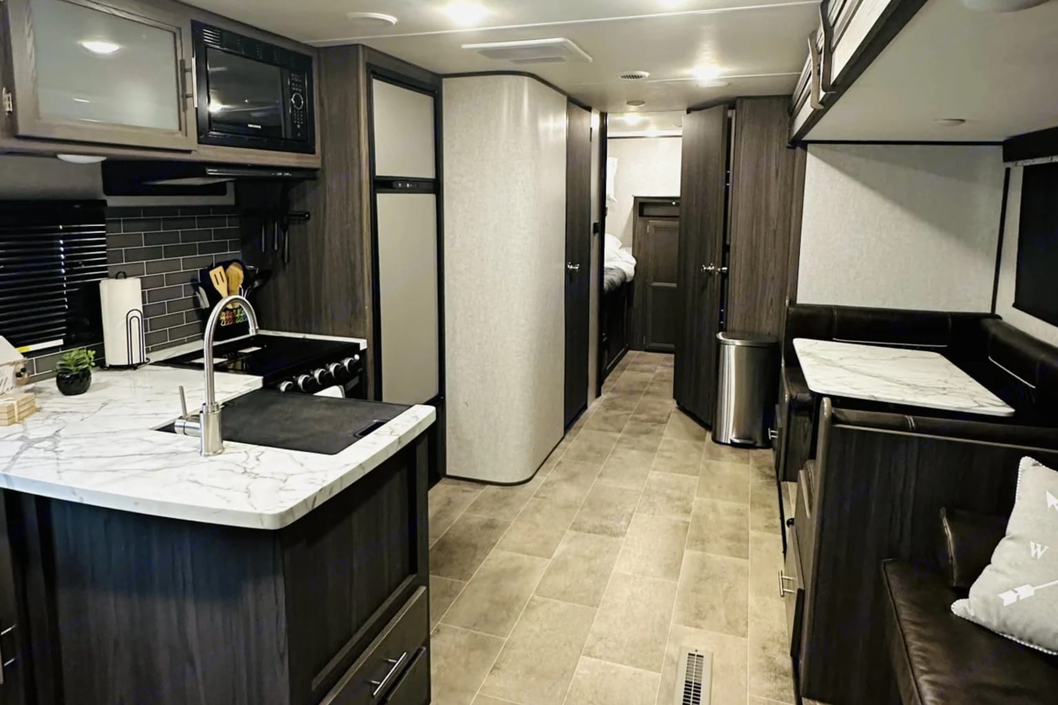 "Koda" ***Delivery Only*** 2021 Dutchmen Kodiak 283BHSL Travel Trailer