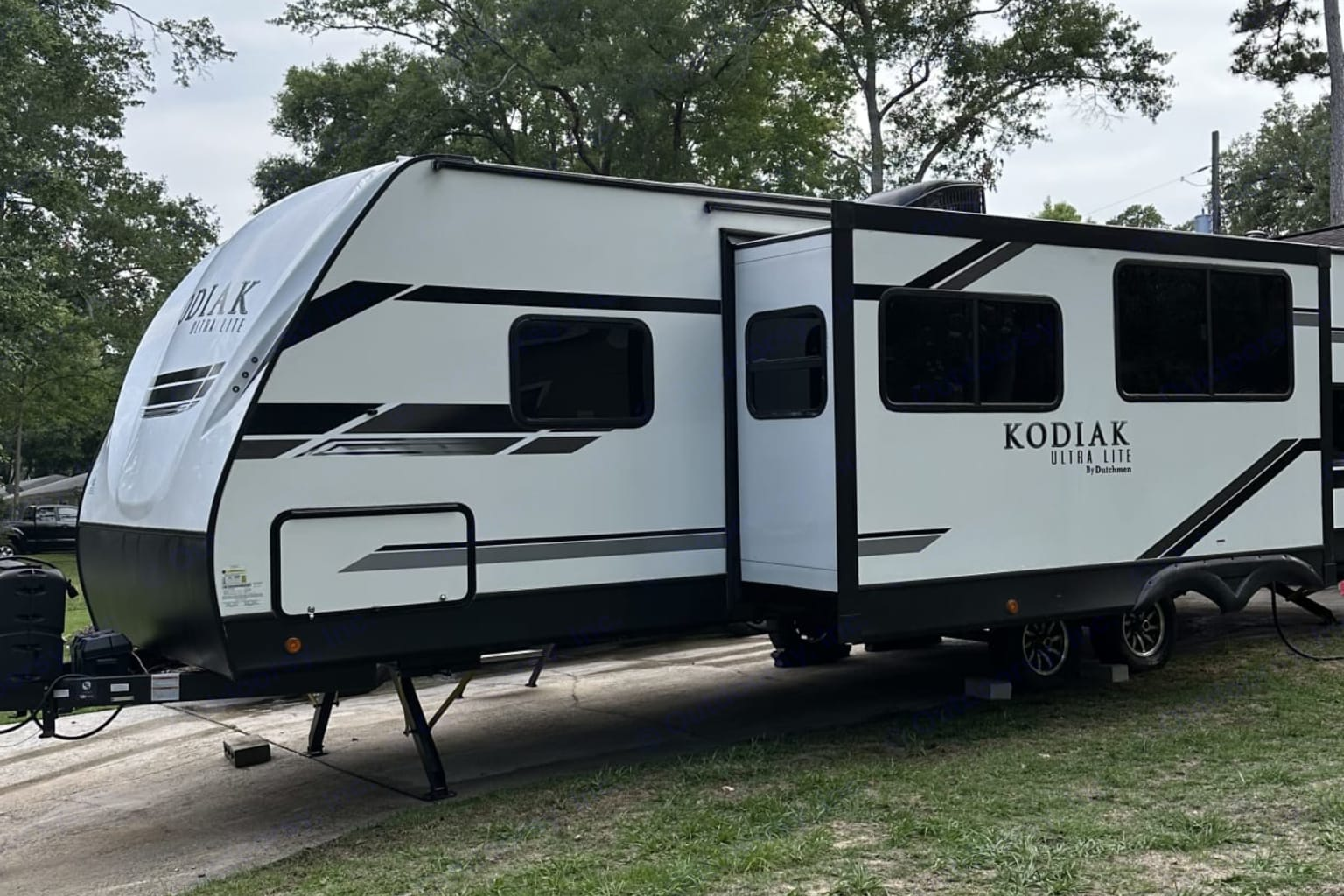 "Koda" ***Delivery Only*** 2021 Dutchmen Kodiak 283BHSL Travel Trailer
