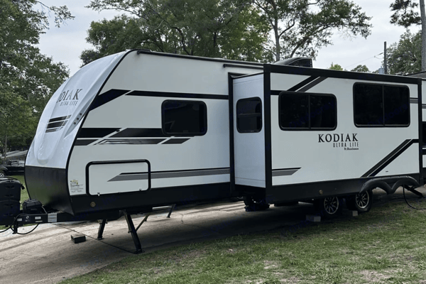 "Koda" ***Delivery Only*** 2021 Dutchmen Kodiak 283BHSL Travel Trailer