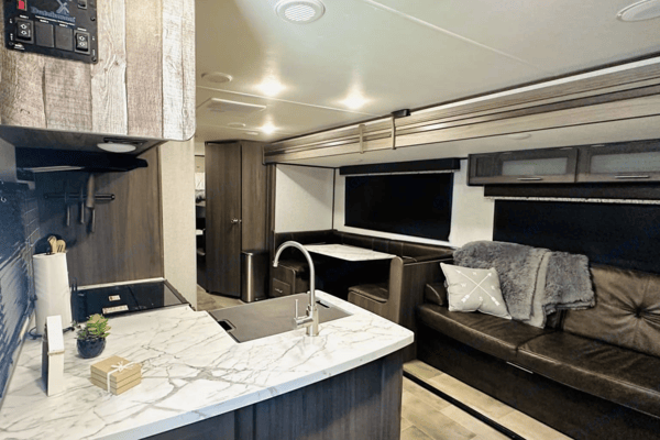 "Koda" ***Delivery Only*** 2021 Dutchmen Kodiak 283BHSL Travel Trailer