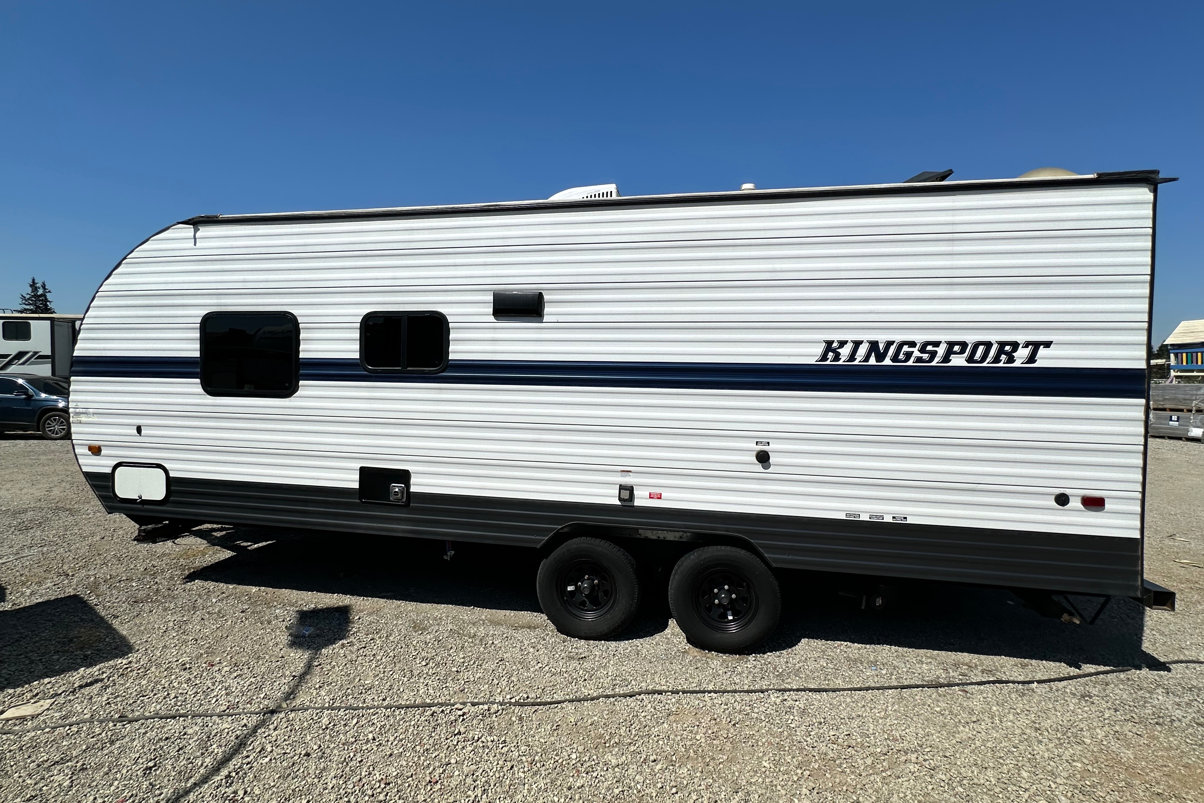 Sleeps 8 - 2022 King Sport Travel Trailer