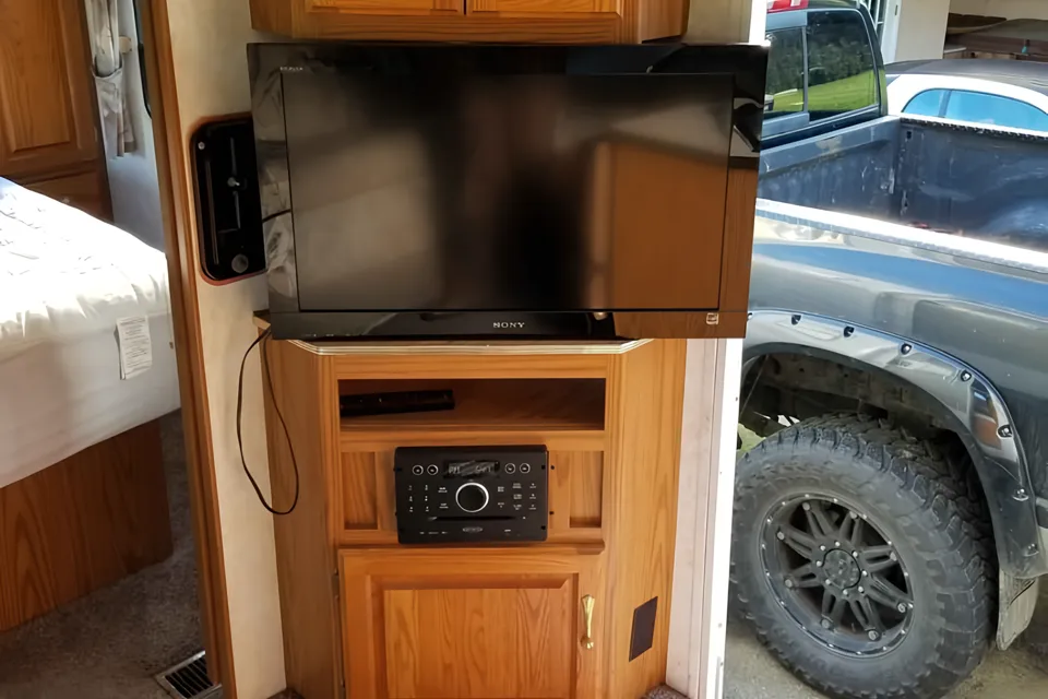 Ambient living (31ft)