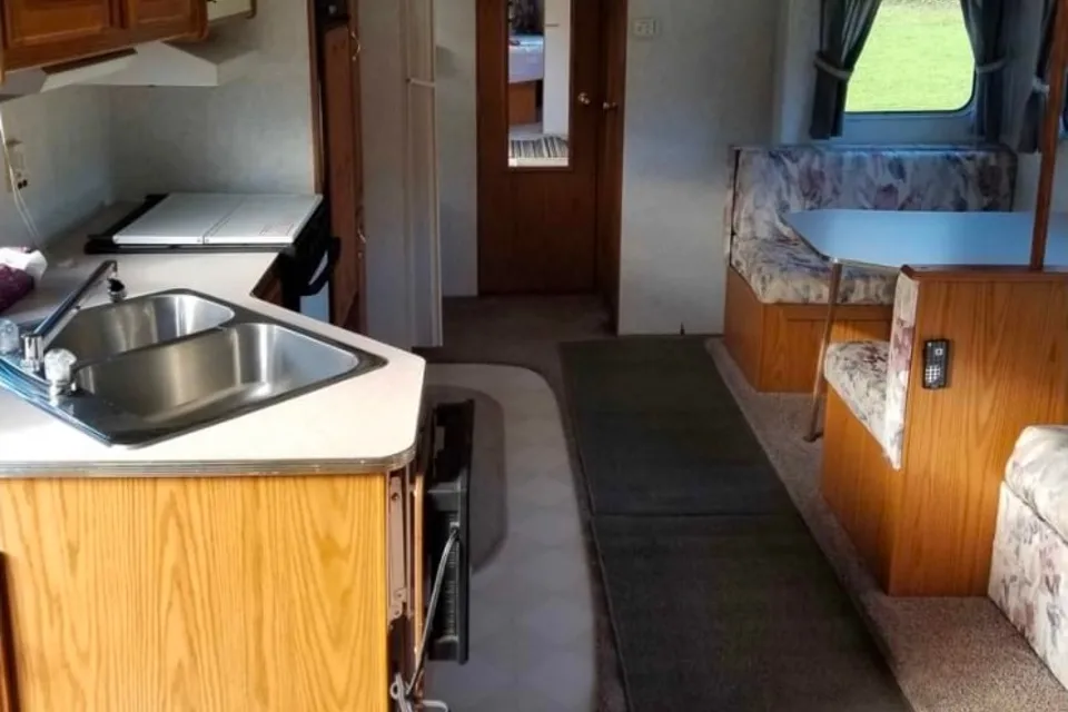 Ambient living (31ft)