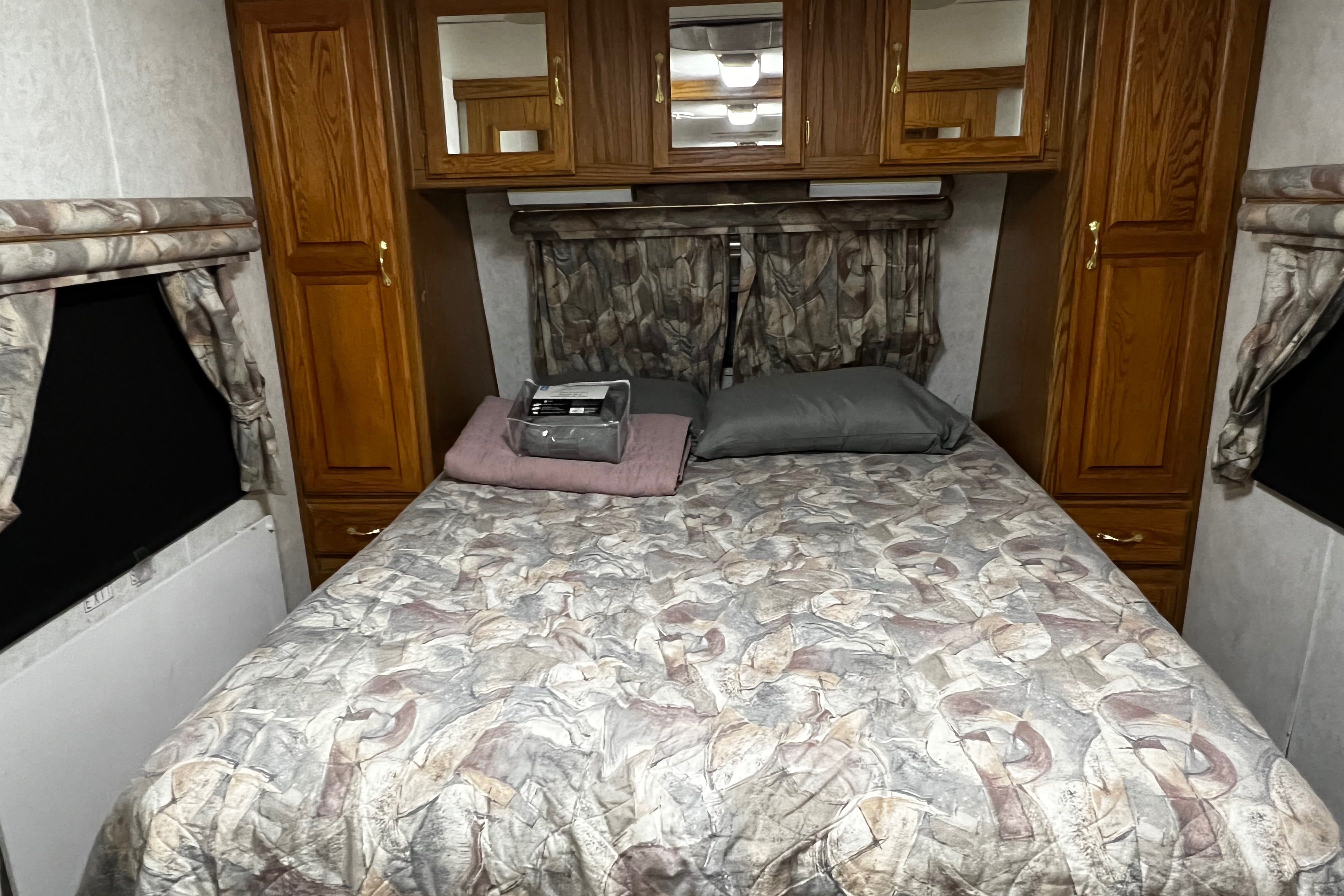 Ambient living (31ft)