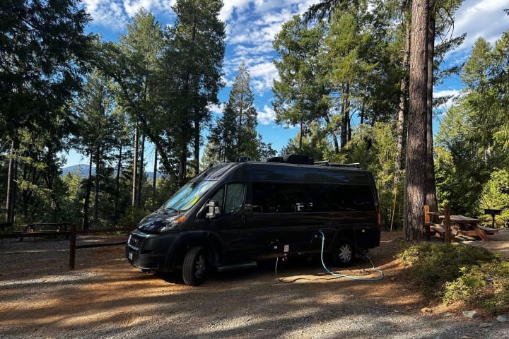 Thor Motor Coach Sequence 20 L Class B