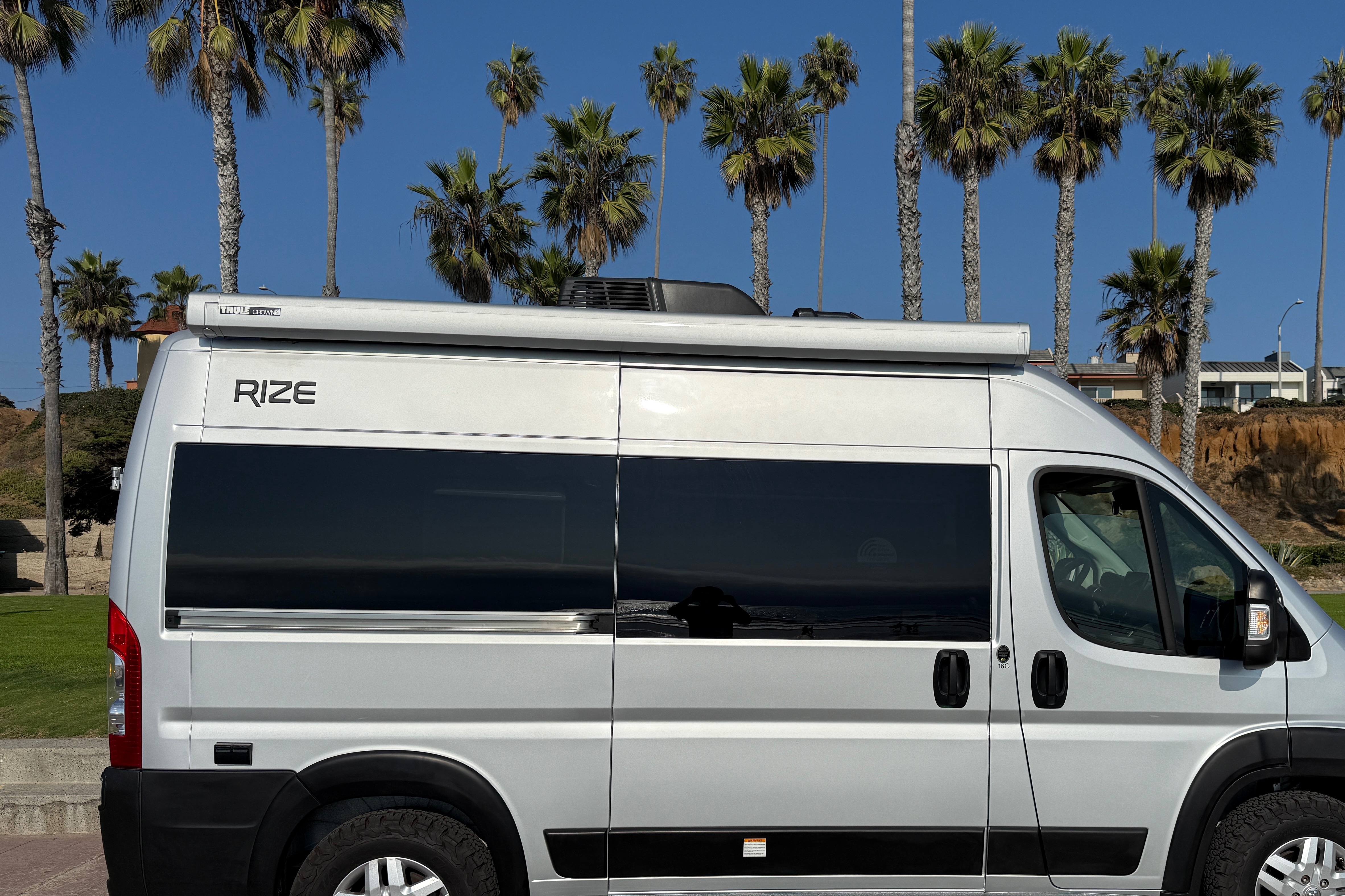 Gus's Thor Motor Coach Rize 18g Class B