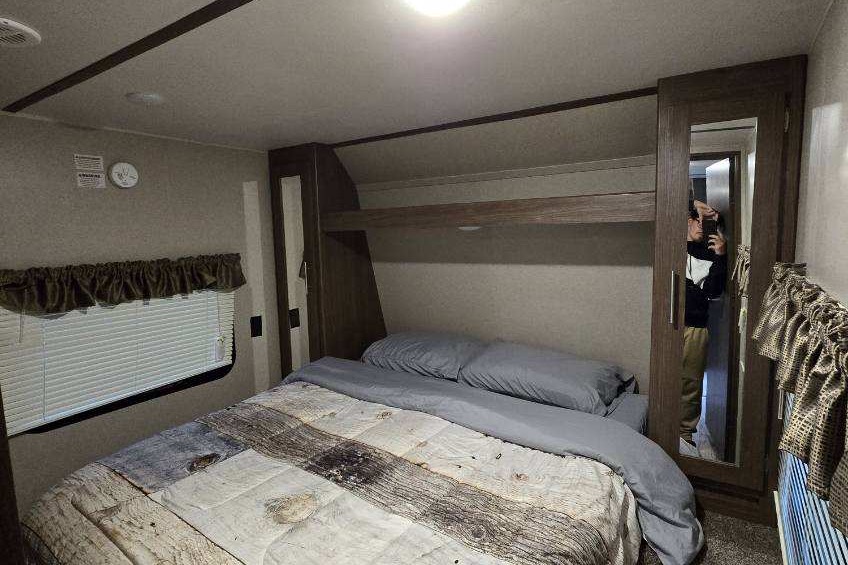 Keystone Hideout 28RKS Travel Trailer