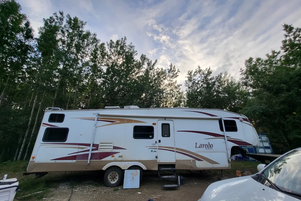 MT"s Keystone Laredo Fifth Wheel