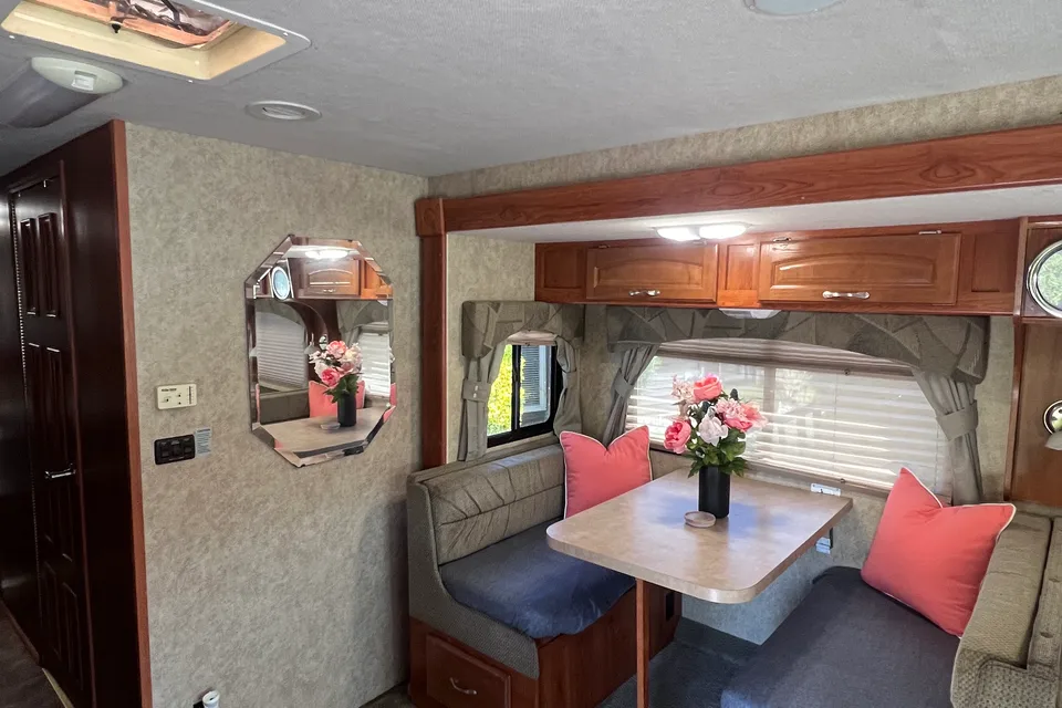Alyssa’s Georgie Boy 37’ Class A