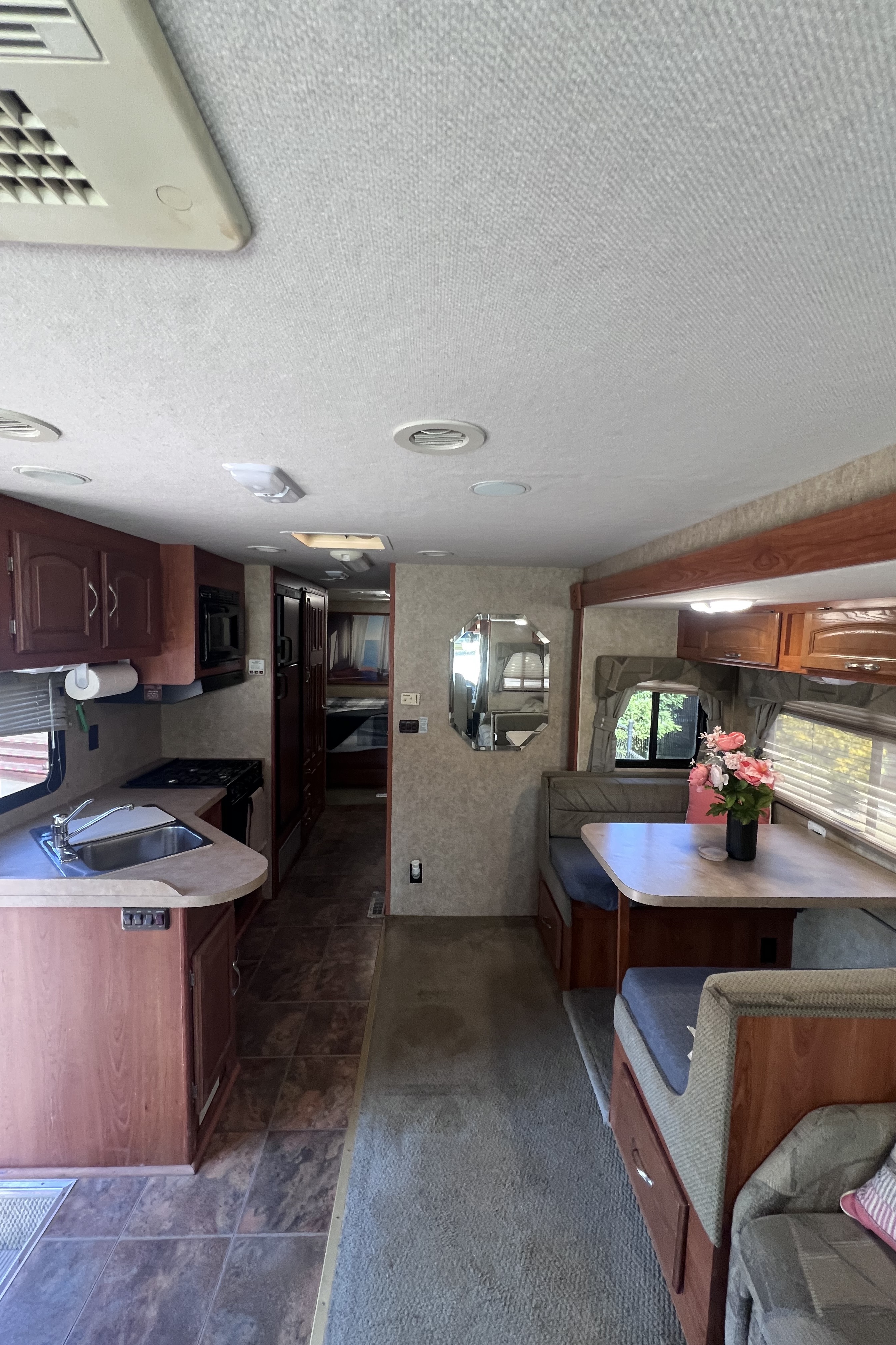 Alyssa’s  Goergie boy  37’ class a Class A